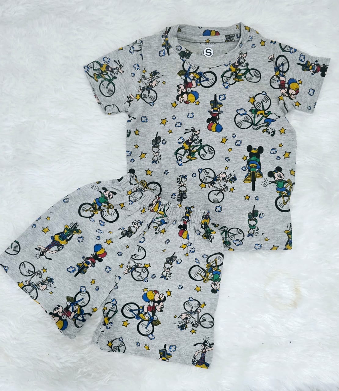 Kids’ T-Shirt & Shorts Set – POOH Success