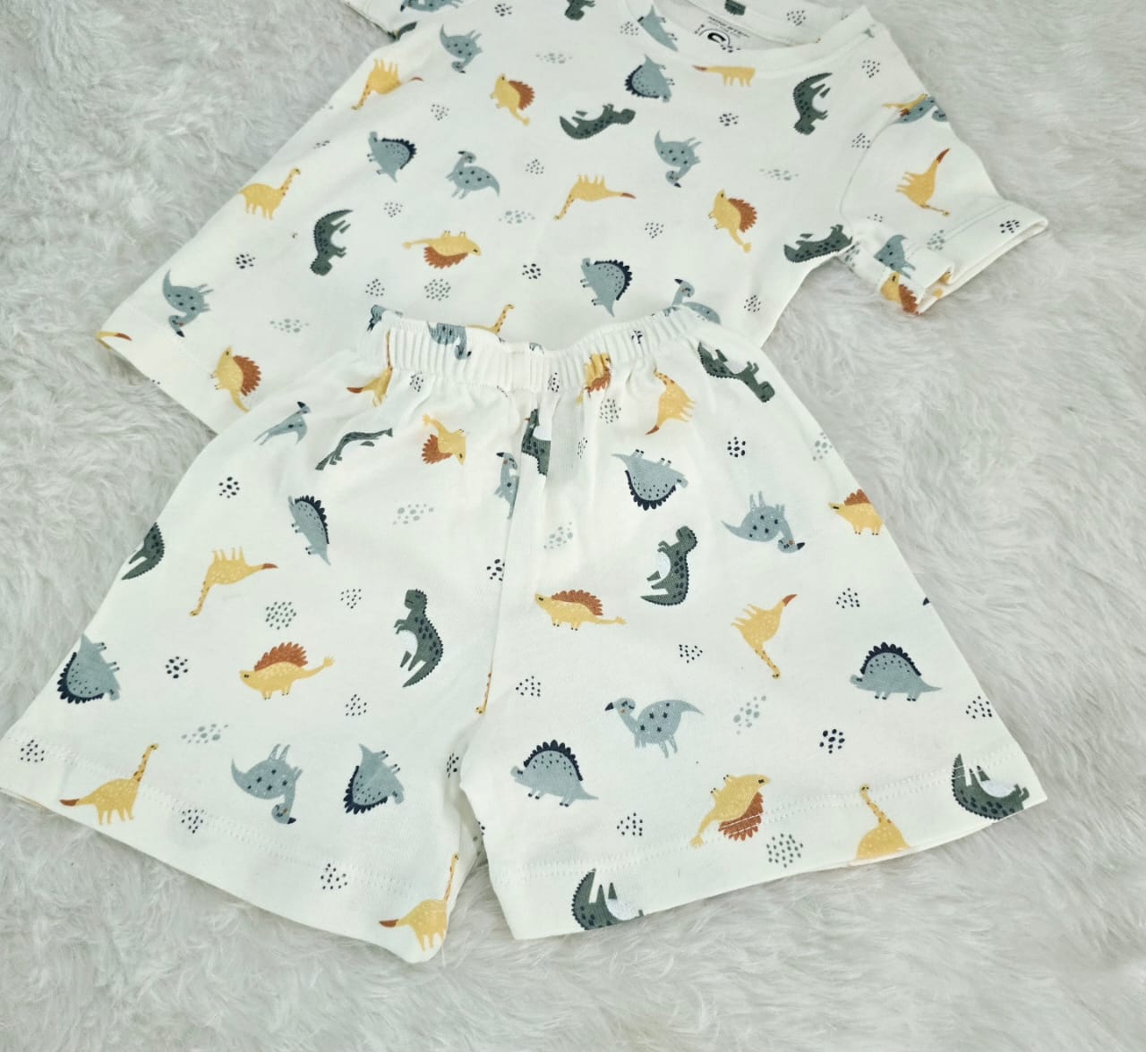 Kids’ T-Shirt & Shorts Set – DINO PRINT